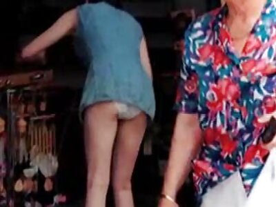 Busty slut Blondie Fesser ایک لڑکے کے ساتھ flirts. جھٹکے میں فحش۔