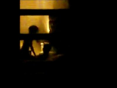 نیکلیٹ شیا نے اس کے ساتھ فحش سے پہلے اپنی بلی اور گدا اپنے دوست کو دکھایا۔