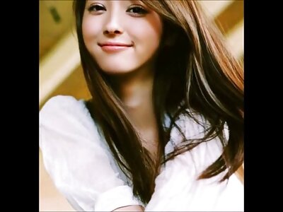ایک slut سے HD erotica جو بلی کو قریب سے دکھاتا ہے۔