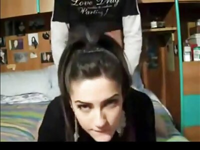 سلوواکیہ کی سنہرے بالوں والی کتیا لینکا نے فحش کاسٹنگ پاس کی۔